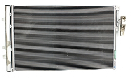 bild 1 produkt: Kondensor BMW med inbyggt torkfilter