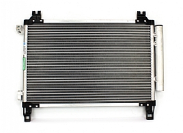 bild 1 produkt: Kondensor Toyota Yaris med inbyggt torkfilter