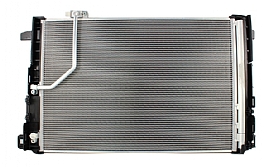 bild 1 produkt: Kondensor Mercedes-Benz med inbyggt torkfilter