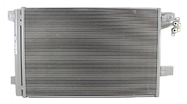 bild 1 produkt: Kondensor Volkswagen Transporter / Carvelle / Multivan med inbyggt torkfilter